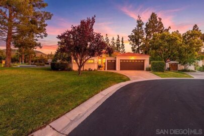22905 Turnberry Court Photo